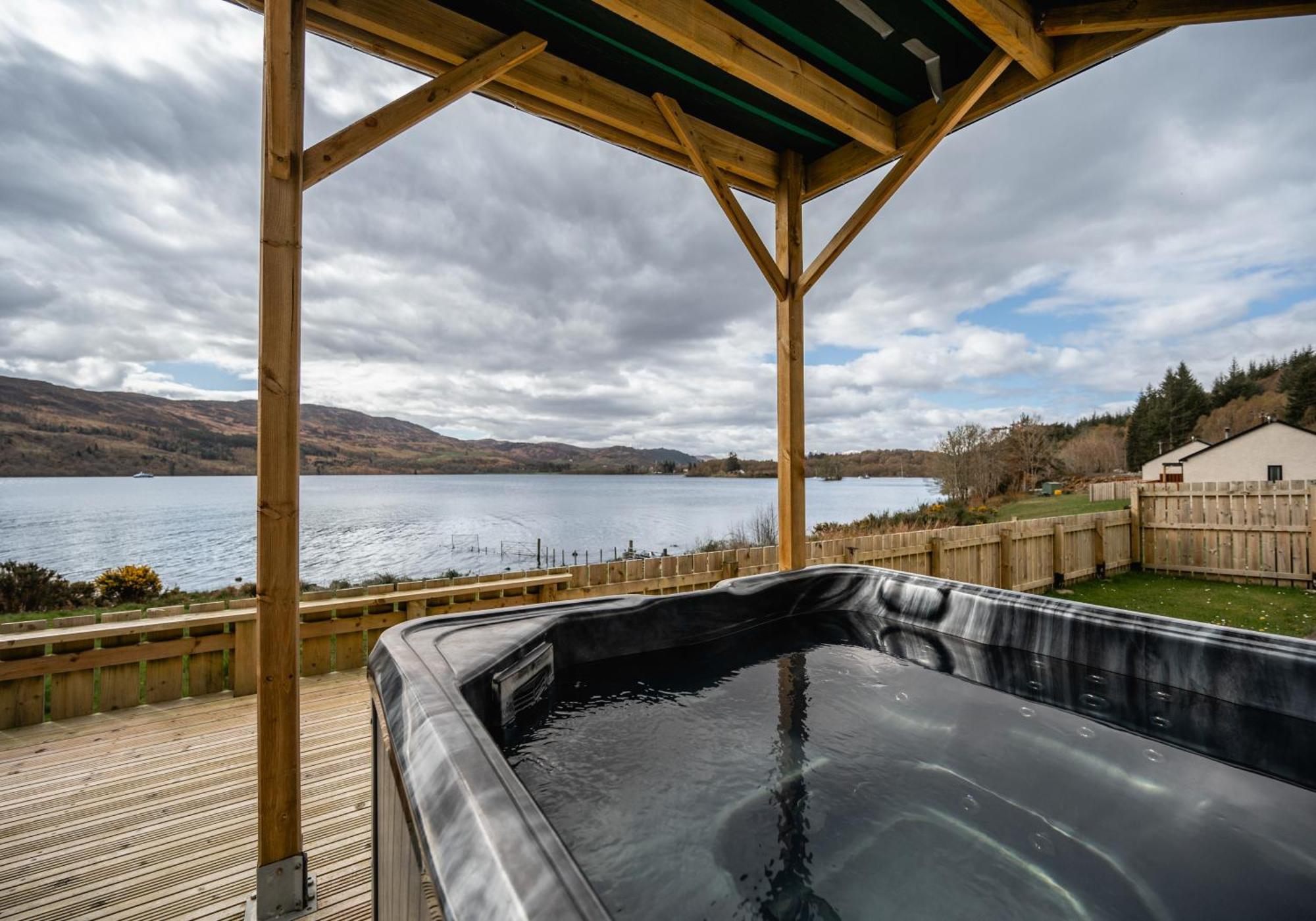 Loch Ness Cottage フォート・オーガスタス エクステリア 写真