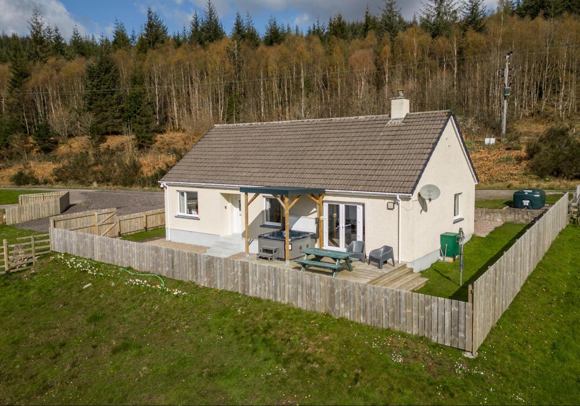 Loch Ness Cottage フォート・オーガスタス エクステリア 写真